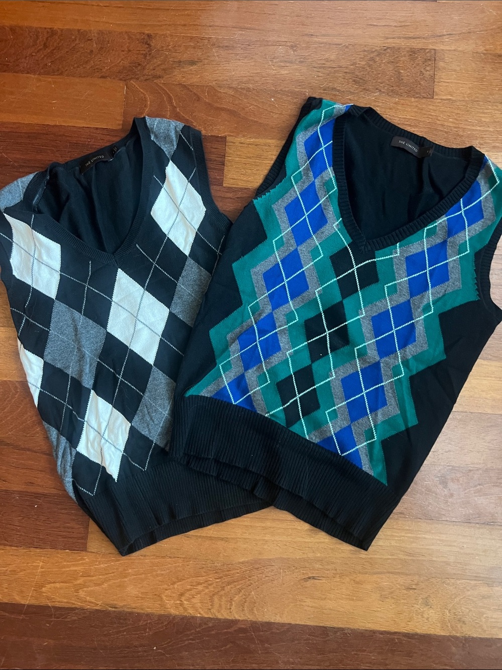 2 Women Argyle V-Neck Sweater Vest - Black with Gray & Black with Blue/Green